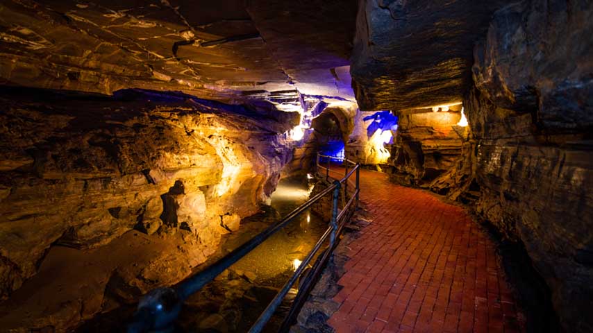 Howe Caverns, NY