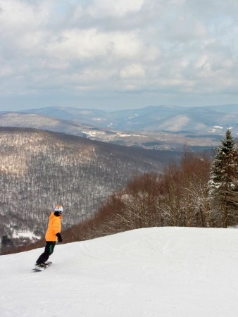 Plattekill, New York - Snowboarding - Skiing